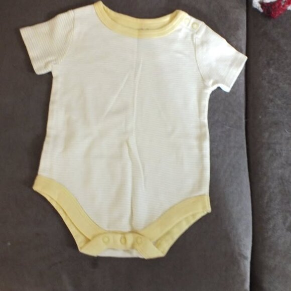 Clothes 3 to 6m - Picture 4 of 9